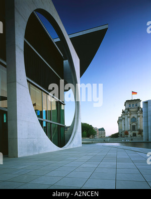Building at waterfront, Marie-Elisabeth-Lueders-Haus, Spree River, Berlin, Germany Stock Photo