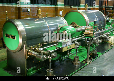 Wigan Pier steam engine Trencherfield mill museum urban cities opie experience hall power huge enormous Victorian engineer Stock Photo