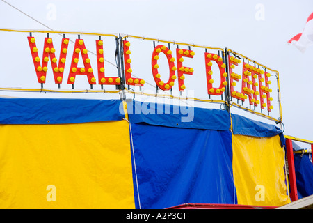 Fairground attraction ride hi-res stock photography and images - Alamy