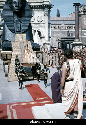CLEOPATRA 1963 20th Century Fox film with Elizabeth Taylor and Richard Burton Stock Photo