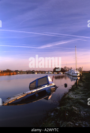 Boats on river Waveney at Gillingham near Beccles in suffolk in the Uk (Medium Format) Stock Photo