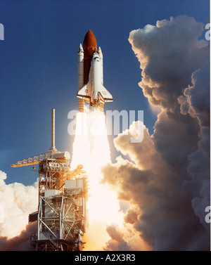 Space Shuttle Launch Columbia On Launch Pad Stock Photo - Alamy