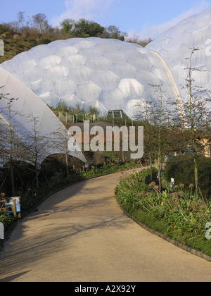 Path to the bio domes at Eden Project Cornwall Stock Photo