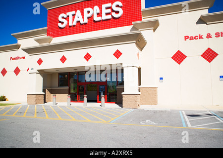 Staples store - USA Stock Photo: 56659212 - Alamy