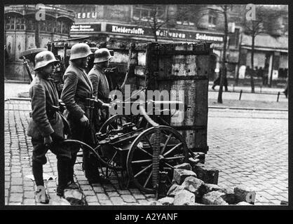 Government troops march in Berlin, 1919 Stock Photo - Alamy