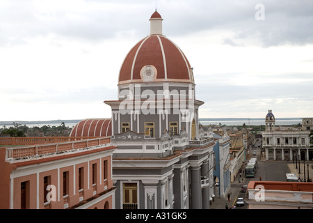 The Parque Jose Marti and the Ayuntamiento, the town hall, in Cienfuegos, Cuba Stock Photo