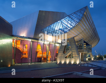 lowry art gallery at salford quays, manchester, england Stock Photo