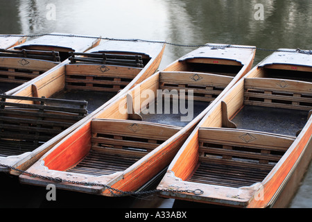 Frost on moored punts, tied up near the Granta Pub, River Cam, Cambridge. Stock Photo