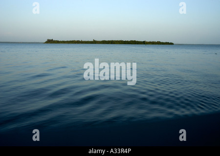 PATHIRAMANAL ISLAND IN VEMBANAD LAKE KUTTANAD ALAPPUZHA Stock Photo