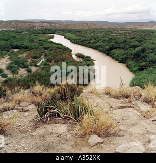 Rio Grande river marking the border between Mexico and the United ...