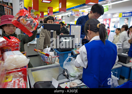 CHINA BEIJING Checkout counter in Wumart an upscale supermarket Stock Photo