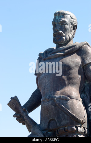 Nicaragua. Granada. Hernandez Cordoba statue Stock Photo