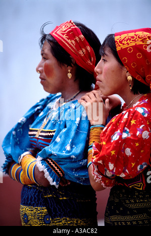 Colorful Kuna Native Indigenous Tribes from San Blas Panama Stock Photo ...