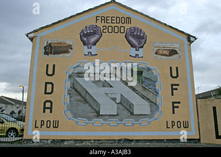 uda uff loyalist wall mural h block pow lpow shankill road belfast northern ireland Stock Photo