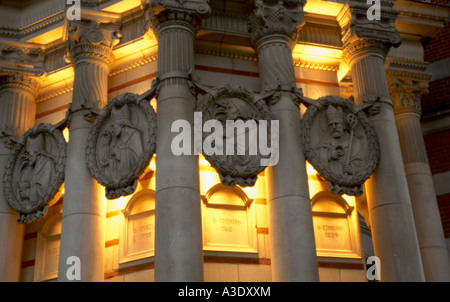 Images of Saints on the façade of Westminster Cathedral the largest Roman Catholic church in England and Wales Stock Photo