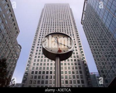 Konstantin Grcic designed Clock in front of One Canada Square Canary Wharf Docklands London UK Stock Photo