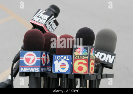 Florida Miami Beach microphones media news NBC Fox television set TV press briefing FL051231077 Stock Photo