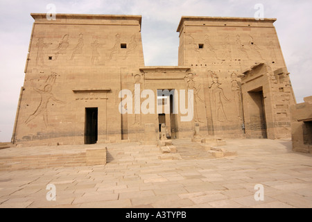 The first great pylon at the entrance to the Ancient Egyptian Temple ...