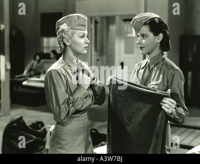KEEP YOUR POWDER DRY 1945 MGM film with Lana Turner and Laraine Day Stock Photo