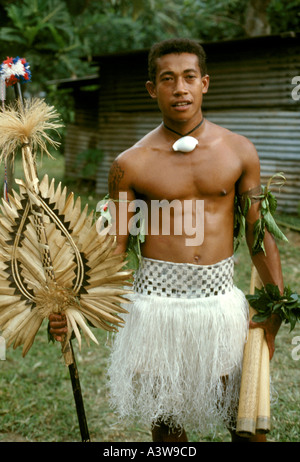 Fijian man in tribal dress, Fiji, Melanesia, South Pacific Ocean Stock ...