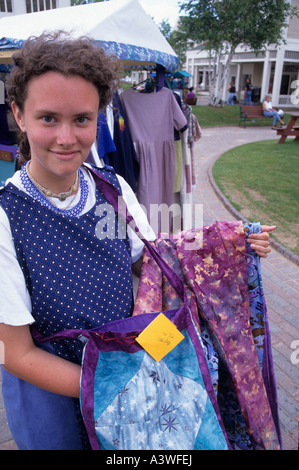 CLOTHES DESIGNER AT SETTLER'S GREEN OUTLET VILLAGE, CONWAY VILLAGE, NEW HAMPSHIRE. SUMMER. Stock Photo