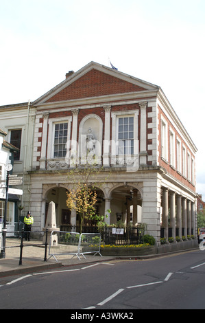 The guildhall Windsor registry office and security checks Stock Photo ...