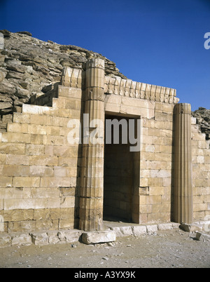 travel /geography, Egypt, Saqqara, buildings, step pyramid of Djoser, tomb compound, exterior view, facade, northern palace, halfcolumns, built by Imhotep, circa 2650 B.C., historic, historical, Africa, architecture, ancient world, Old Kingdom, 3rd dynasty, 27th century B.C., pyramids, steps, column, columns, UNESCO world heritage, ancient world, Stock Photo