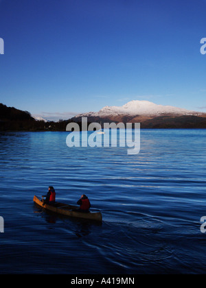 Two Men Paddling An Indian Canoe On Loch Lomond Stock Photo - Alamy