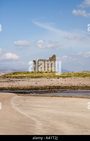Ruins on Ballinskelligs Beach, Co. Kerry, Ireland Stock Photo