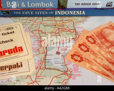 Map Denpasar Bali Lombok Indonesia Guidebook Rough Guide Bali Lombok Dive Sites Indonesia currency Indonesian rupiah Garuda airl Stock Photo