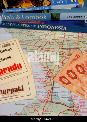 Map Denpasar Bali Lombok Indonesia Guidebook Rough Guide Bali Lombok Dive Sites Indonesia currency Indonesian rupiah Garuda airl Stock Photo