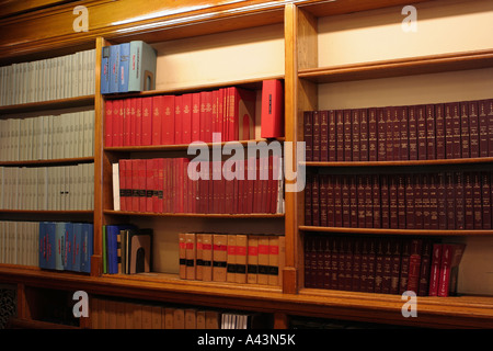 Des Moines, Iowa - The Law Library in the Iowa state capitol building ...