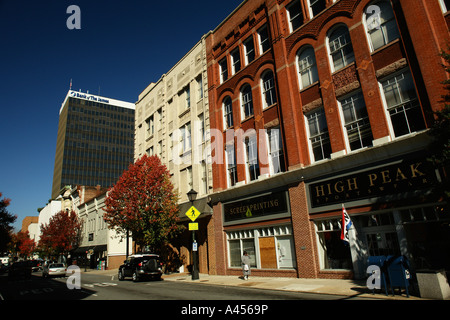 Lynchburg, Virginia, USA downtown city skyline at dusk Stock Photo ...