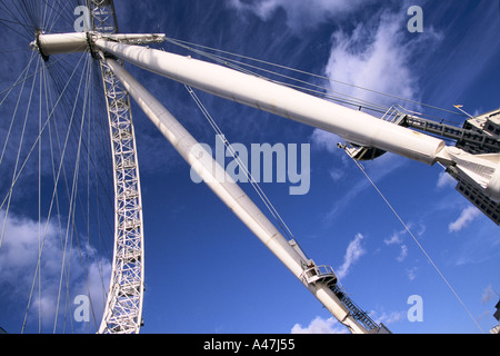 london eye opens the british airways london eye southbank river thames london 2 2 00 2000 Stock Photo