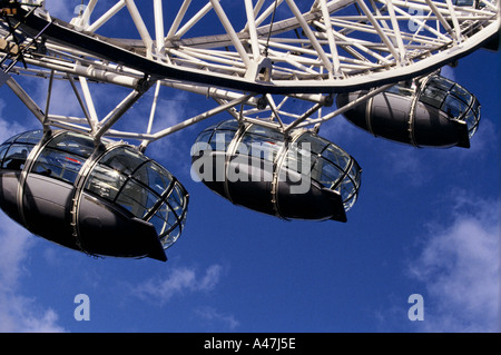 london eye opens the british airways london eye southbank river thames london 2 2 00 2000 Stock Photo