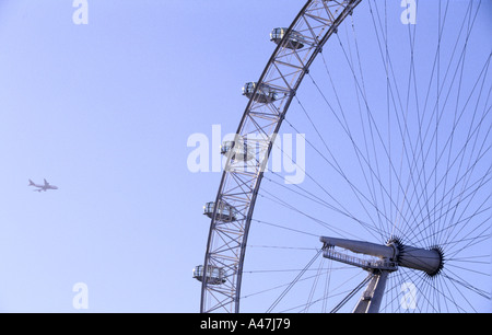 london eye opens the british airways london eye southbank river thames london 2 2 00 2000 Stock Photo