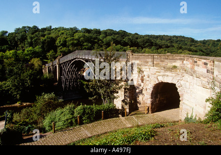 UK Shropshire Ironbridge the bridge over the River Severn Stock Photo