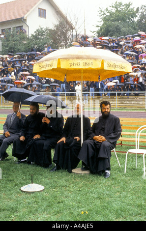 radovan karadzic orthodox priests at sds rally gorazde eastern bosnia sept 1990 Stock Photo