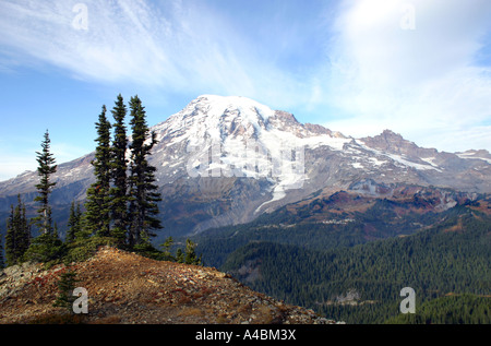 39,013.08987 picturesque snow-capped Mt Rainier landscape, Mount Rainier National Park, Washington state, USA Stock Photo