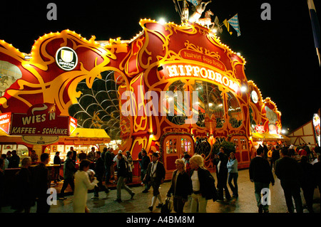 Muenchner Oktoberfest bei Nacht, Oktoberfest in Munich at night Stock Photo