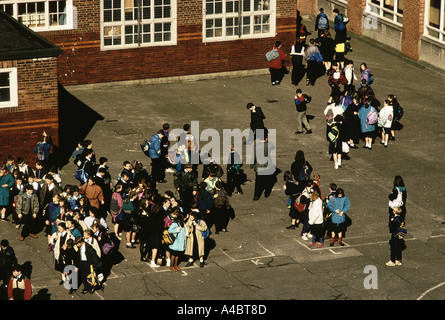 CHILDREN IN THE PLAYGROUND, HOLYROOD SECONDARY SCHOOL, GLASGOW. Stock Photo