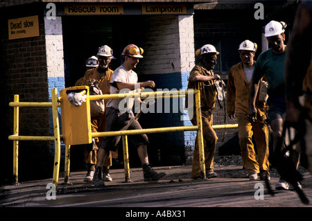 miners at shirebrook colliery at pithead after shift 10 92 Stock Photo ...