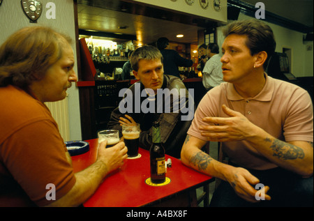 MINERS DRINKING IN PUB. SHIREBROOK, NOTTINGHAMSHIRE OCT 1992. THEIR MINE IS THREATENED WITH CLOSURE. Stock Photo