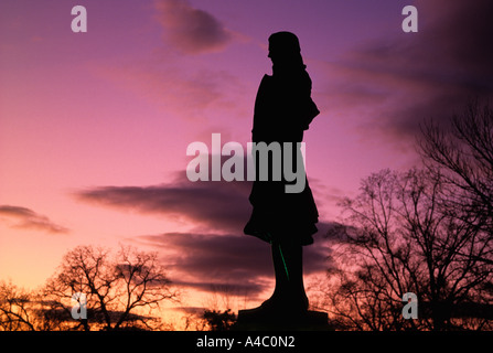 Alexander Hamilton, Washington DC National Mall. Statue silhouette in front of the Treasury Department United States of America. Nighttime sunset USA Stock Photo