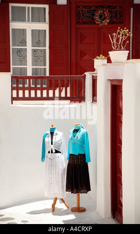 Two mannequins dressed in courtyard Stock Photo