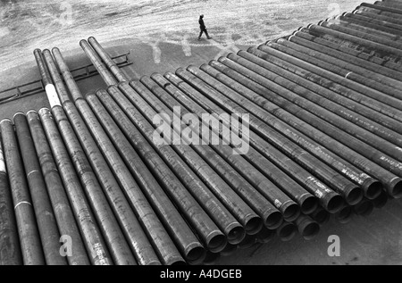 Drill casing, Drilling rig, Dumbar oil fields in the  Kirthar National Park, Pakistan Stock Photo