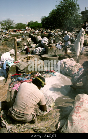 Pakistan Sind Karachi washermen at Dhobi Ghat laundry area Stock Photo