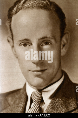 LESLIE HOWARD British actor Stock Photo - Alamy