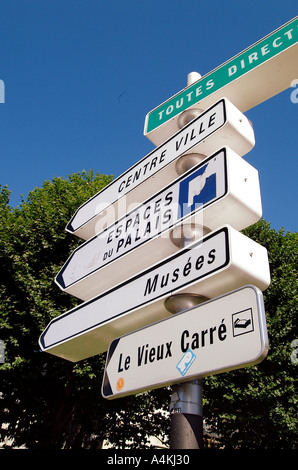 Toutes Directions and Centre Ville signs in the South of France Stock ...