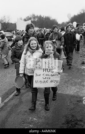 Anti nuclear arms demonstration, Greenham Common US air base, near Newbury, Berkshire, Good Friday, April 1983 Stock Photo